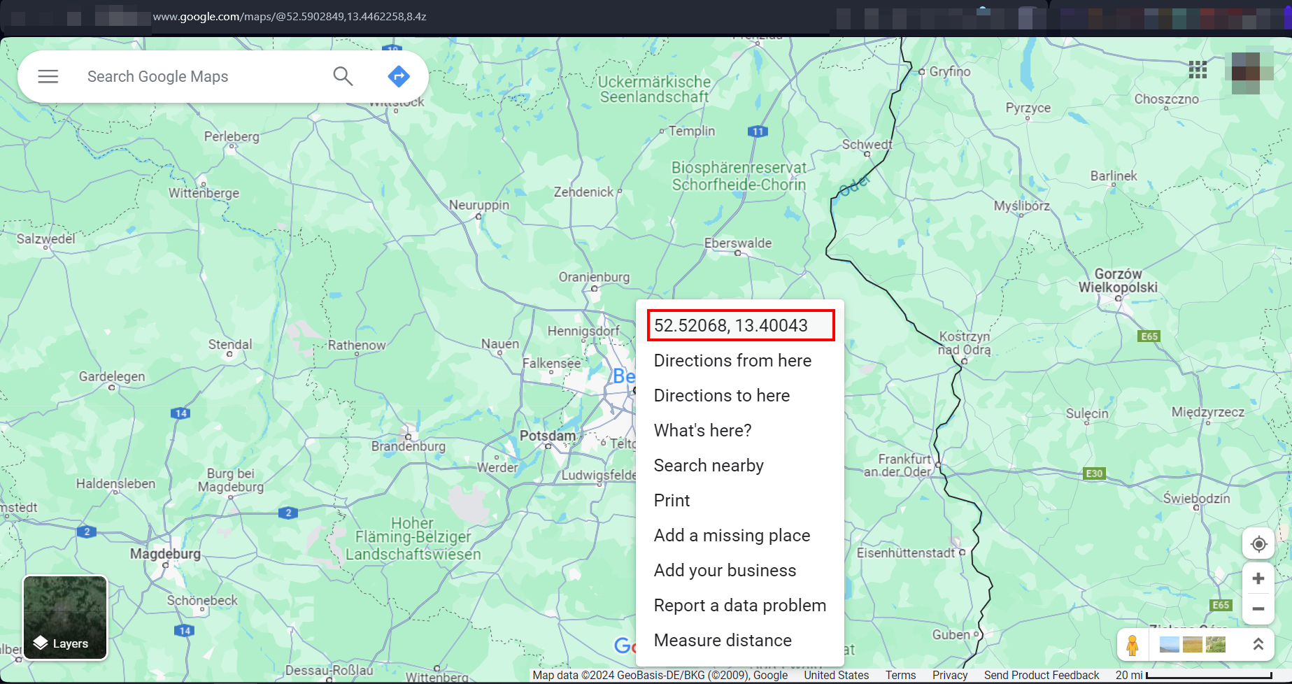 Google Maps показывает географические координаты любого места на Земле.